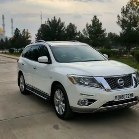 Nissan Pathfinder 2013