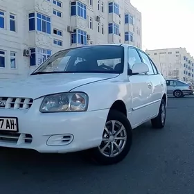 Hyundai Accent 2002