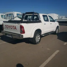 Toyota Hilux 2014