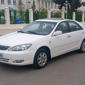 Toyota Camry 2004