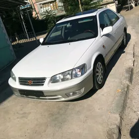 Toyota Camry 1999