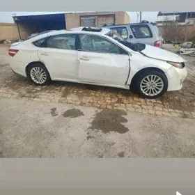 Toyota Avalon 2015