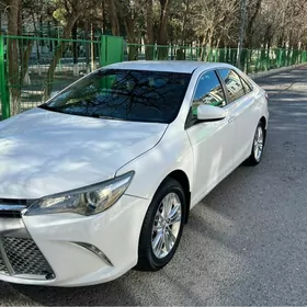 Toyota Camry 2017