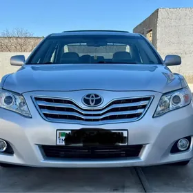 Toyota Camry 2010