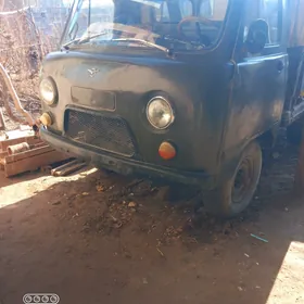 UAZ 452 1989