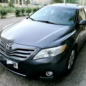 Toyota Camry 2011