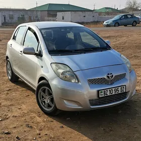 Toyota Yaris 2010