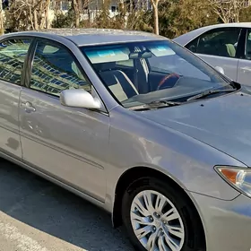 Toyota Camry 2003