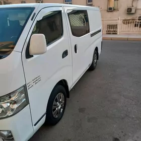 Nissan Urvan 2018