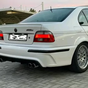 BMW E39 2001