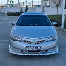 Toyota Camry 2013