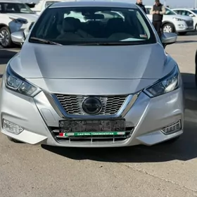 Nissan Versa 2020