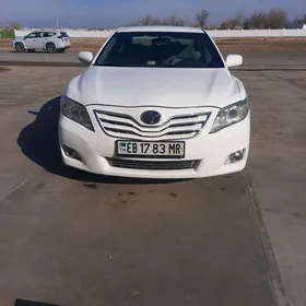 Toyota Camry 2010