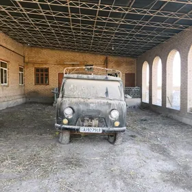 UAZ Profi 1997