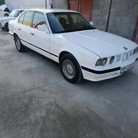 BMW 525 1990