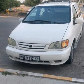 Toyota Sienna 2003