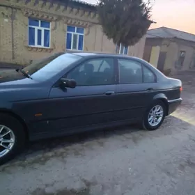 BMW 5 Series 1998