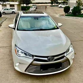 Toyota Camry 2015