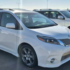 Toyota Sienna 2017