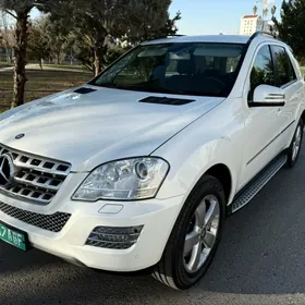 Mercedes-Benz ML400 2011