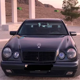 Mercedes-Benz E320 1997