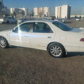 Toyota Camry 2000