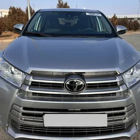 Toyota Highlander 2019