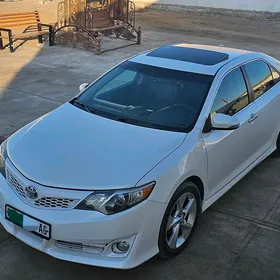 Toyota Camry 2012