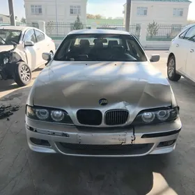 BMW E39 1999