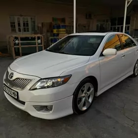 Toyota Camry 2011