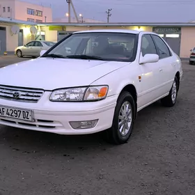 Toyota Camry 1999