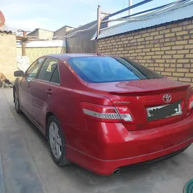 Toyota Camry 2010