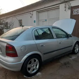 Opel Astra 2003