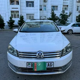 Volkswagen Passat 2011