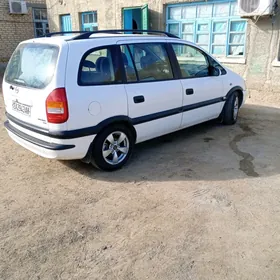 Opel Zafira 2002