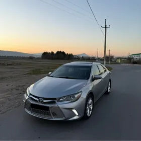 Toyota Camry 2015