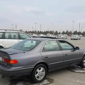 Toyota Camry 2000