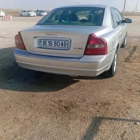 Volvo S80 2001