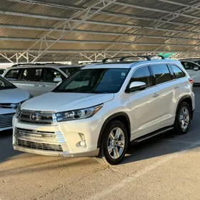 Toyota Highlander 2019