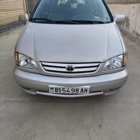 Toyota Sienna 2002