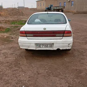 Nissan Cefiro 1996