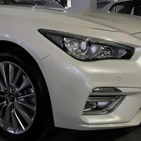 Infiniti Q50 2021