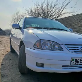 Toyota Avensis 2001