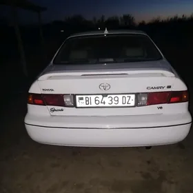 Toyota Camry 1998