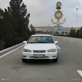 Toyota Camry 1999