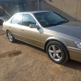 Toyota Camry 1999