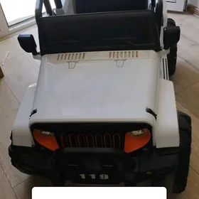 Çaga jeep maşyn