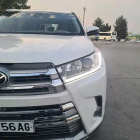 Toyota Highlander 2018