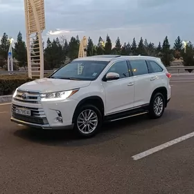 Toyota Highlander 2019