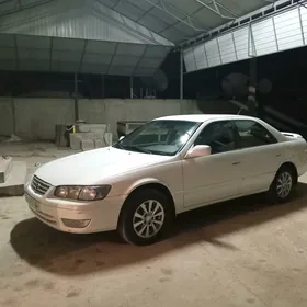 Toyota Camry 2001